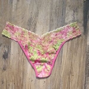 NWOT Hanky Panky Pink and Green Lace Thong. Signature Lace. Original Rise.